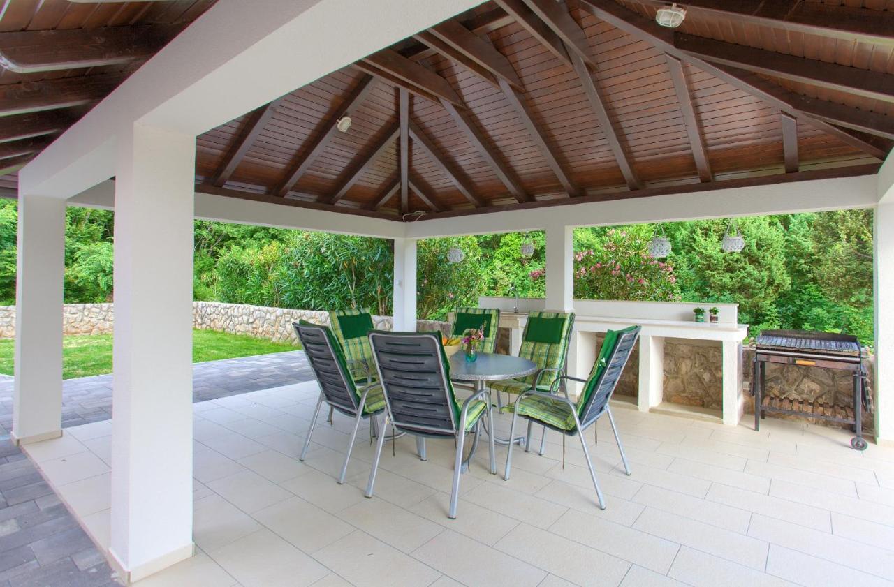 Apartments Ivica Krk Island Шіло Екстер'єр фото